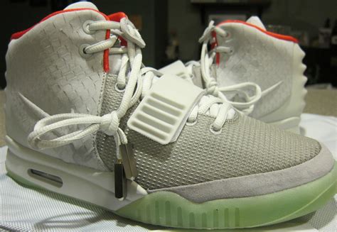 Nike Air Yeezy 2 ‘Pure Platinum’ – Detailed Look 